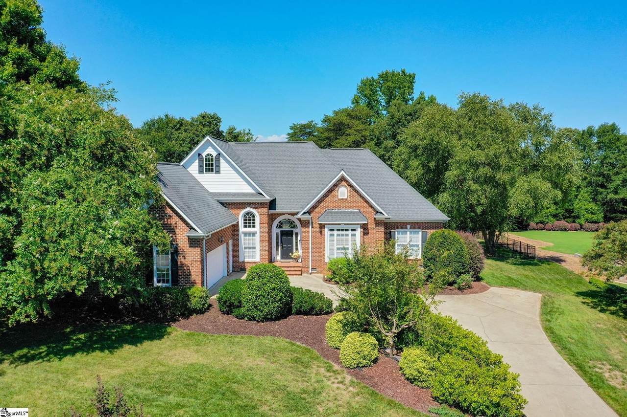 211 Goldenstar Lane - Photo 1