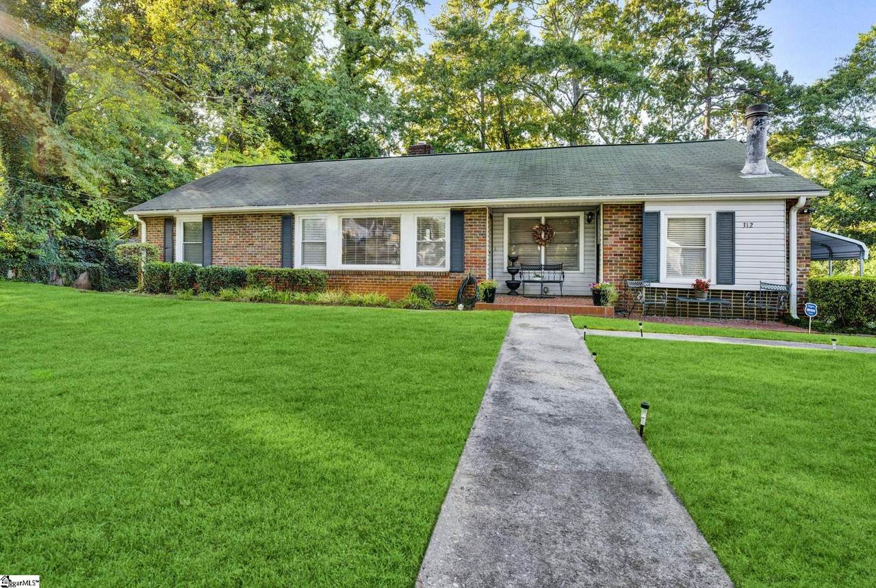 312 Haviland Avenue - Photo 1