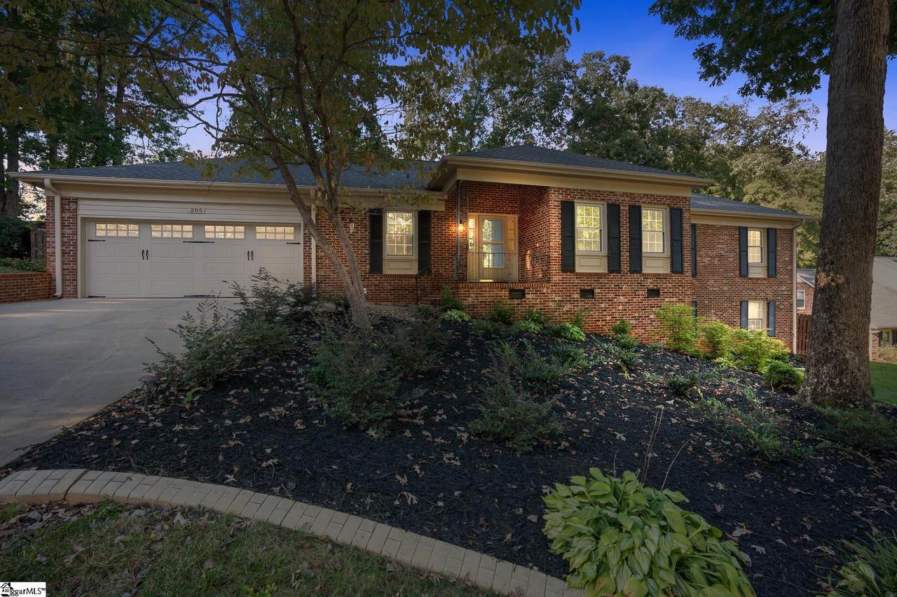 205 Rosebay Drive - Photo 1