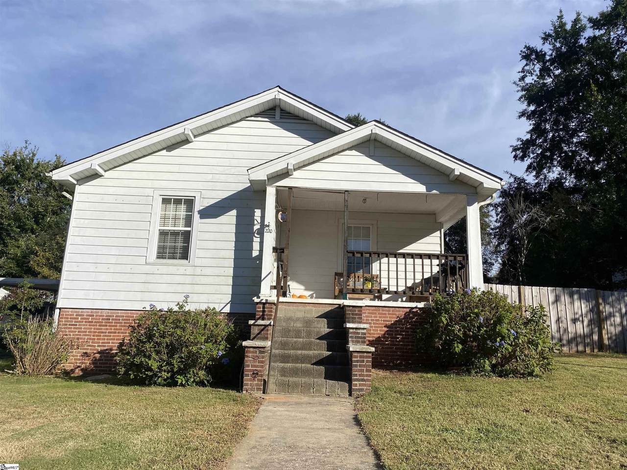 220 Webster Street - Photo 1