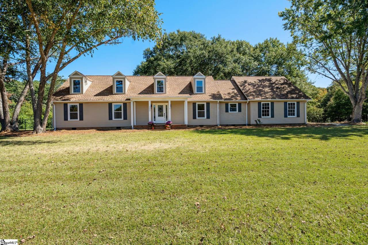 300 Wellington Road - Photo 1