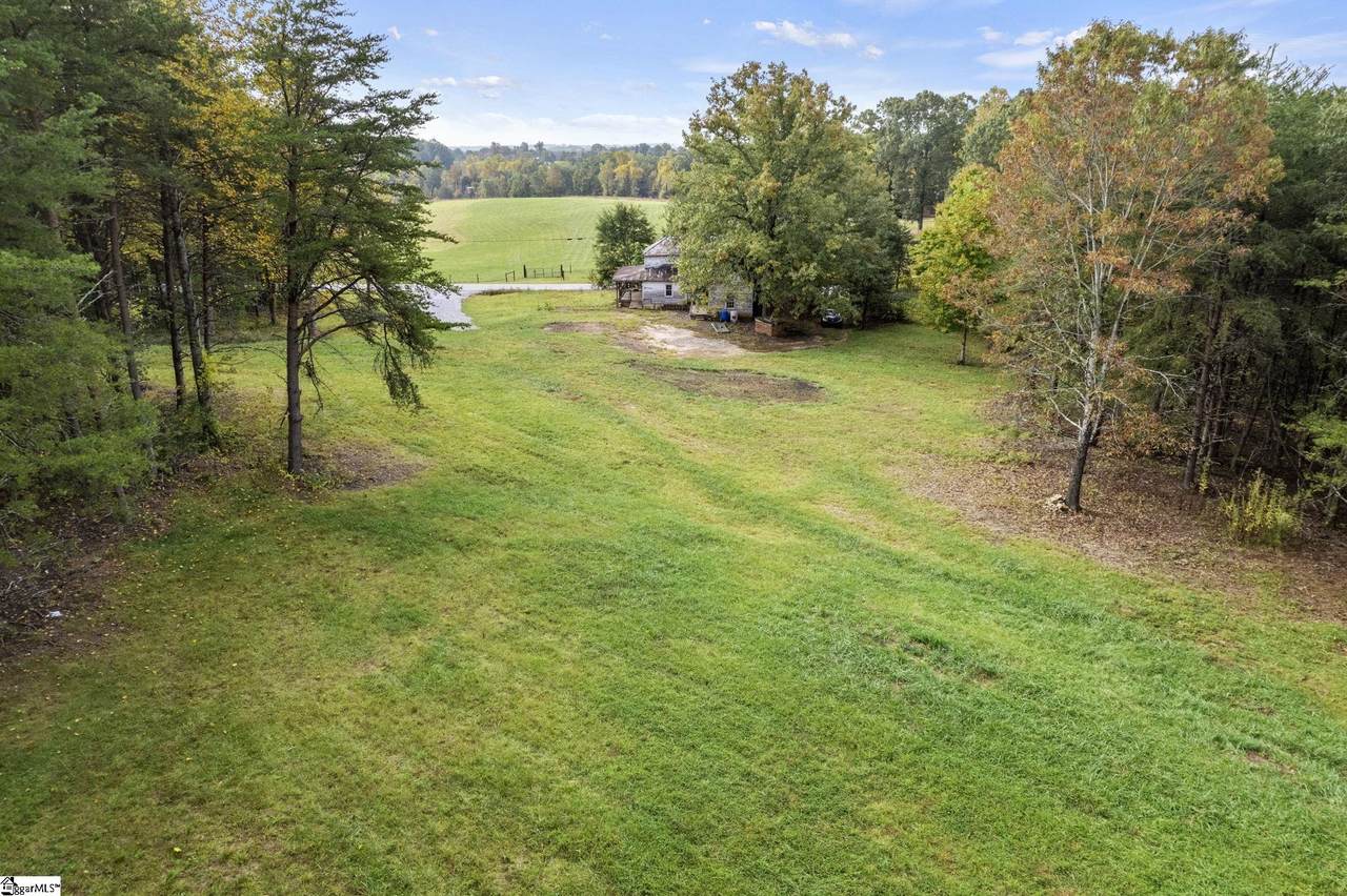 340 Mountain View Road - Photo 1