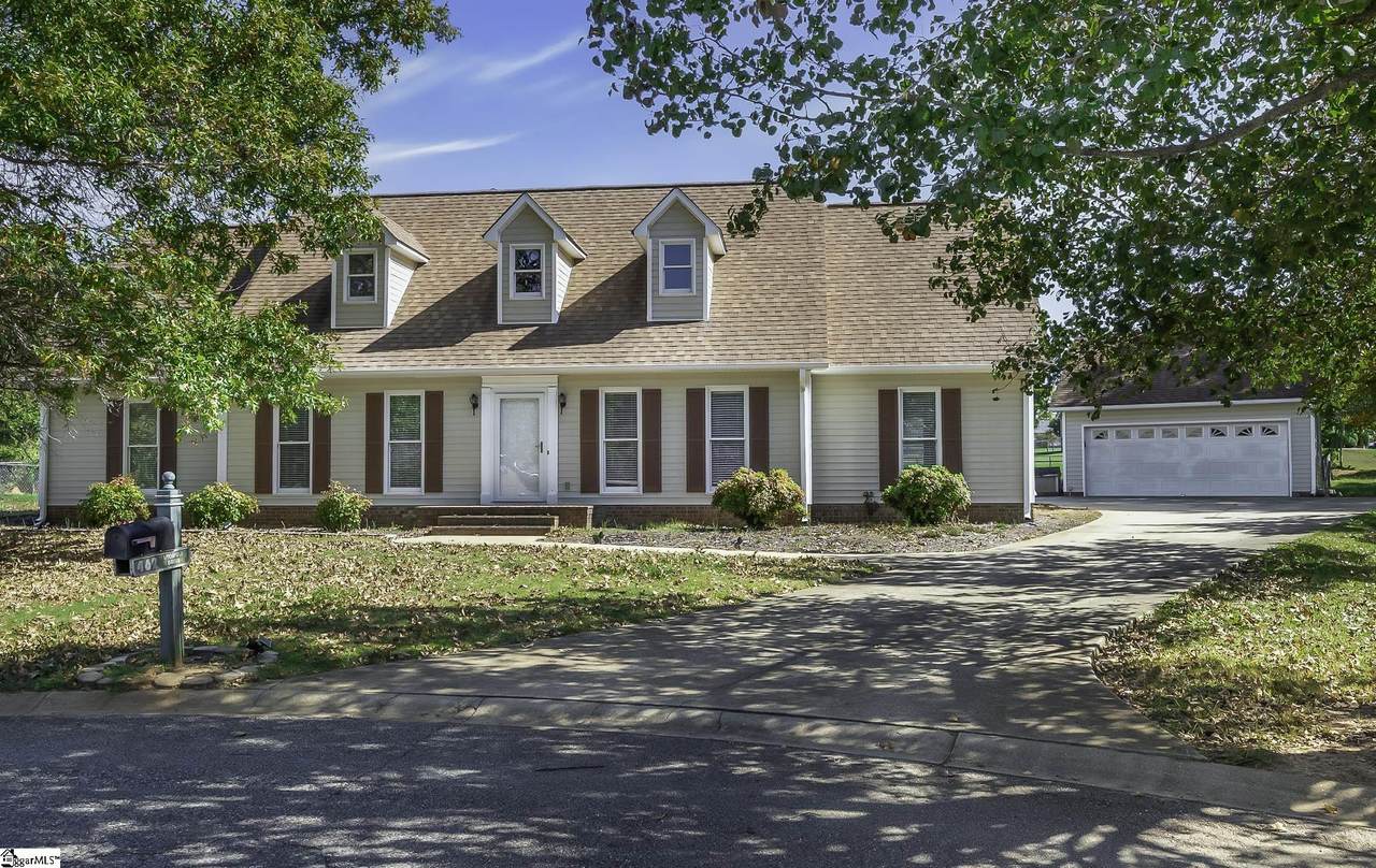 462 Litchfield Drive - Photo 1