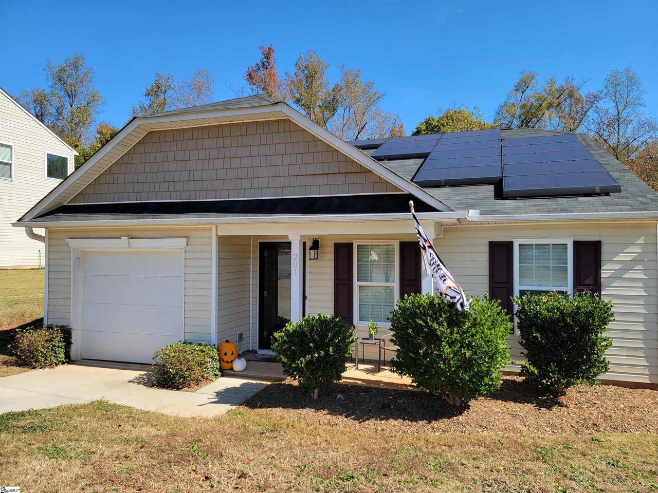 201 Katrina Court - Photo 1