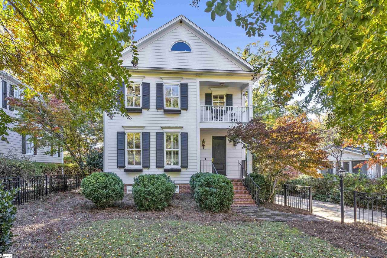 7 Rockwood Drive - Photo 1