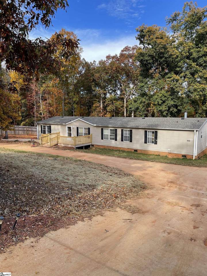 2835 Tigerville Road - Photo 1