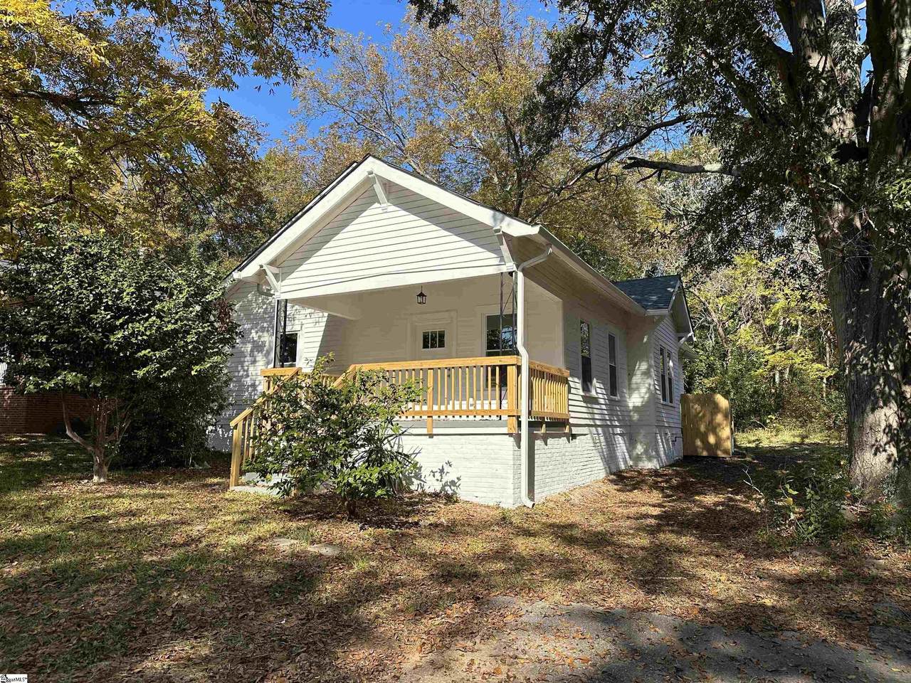 313 Hampton Street - Photo 1