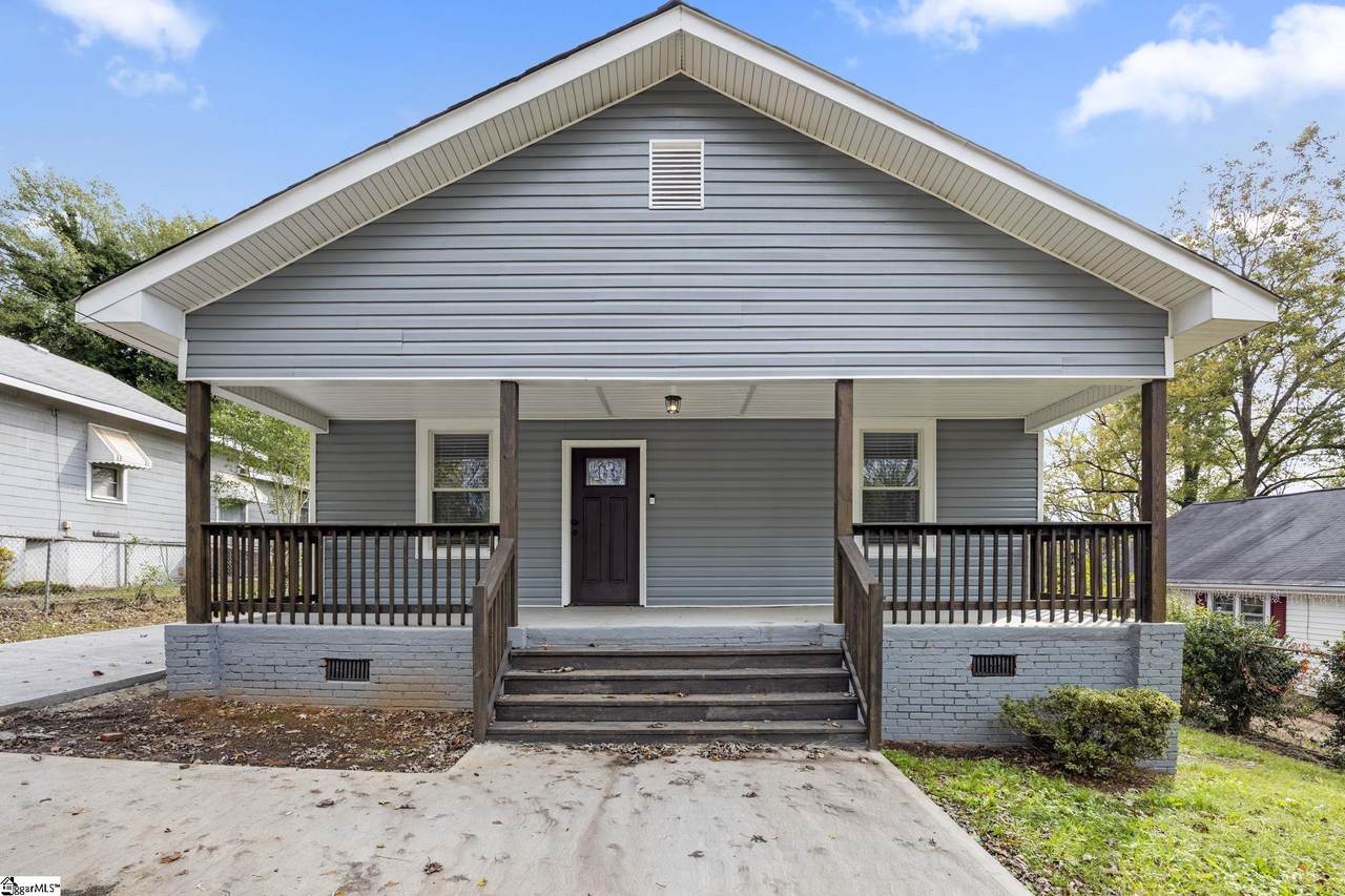 323 Tremont Avenue - Photo 1