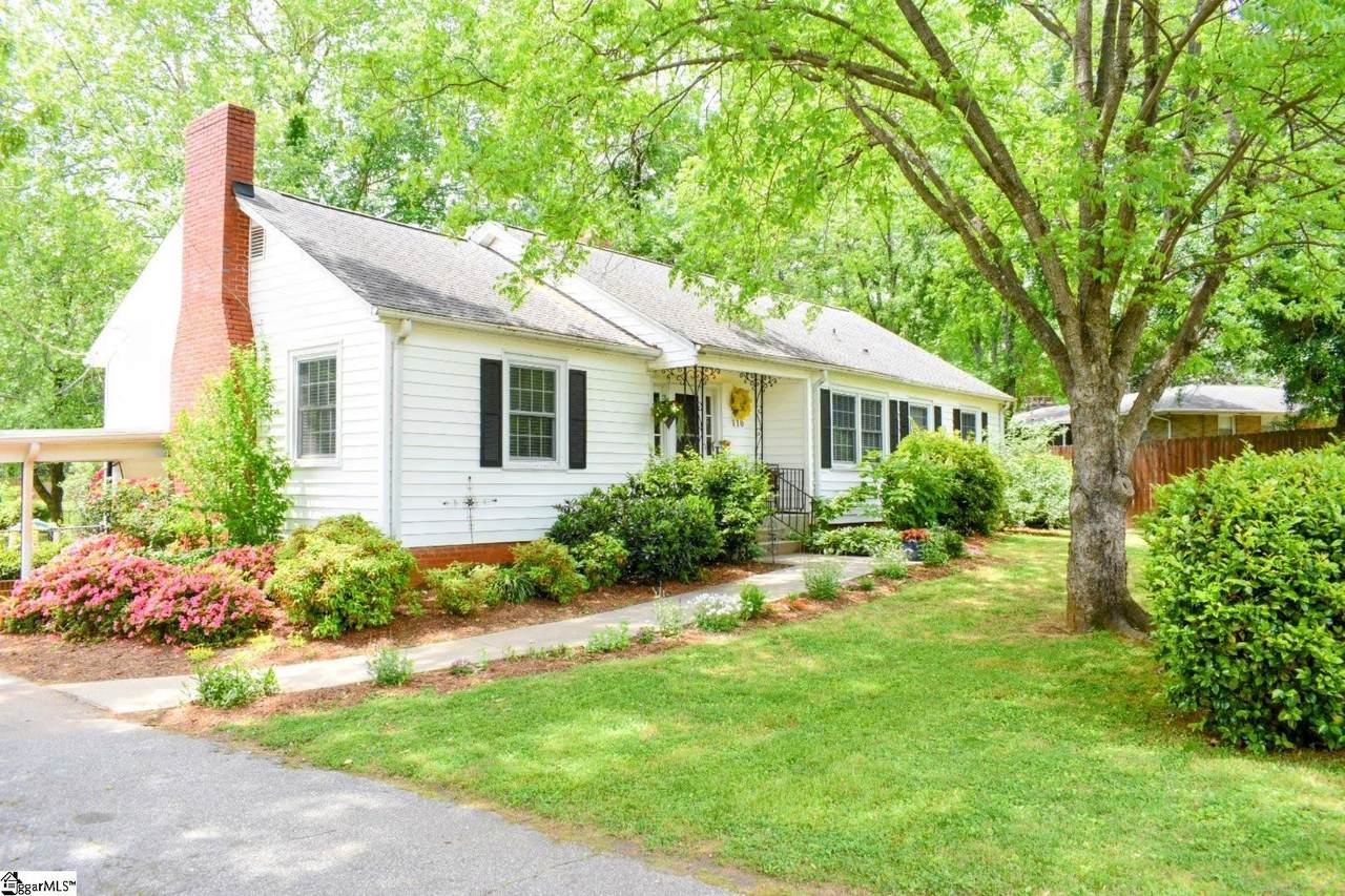 110 Karen Drive - Photo 1