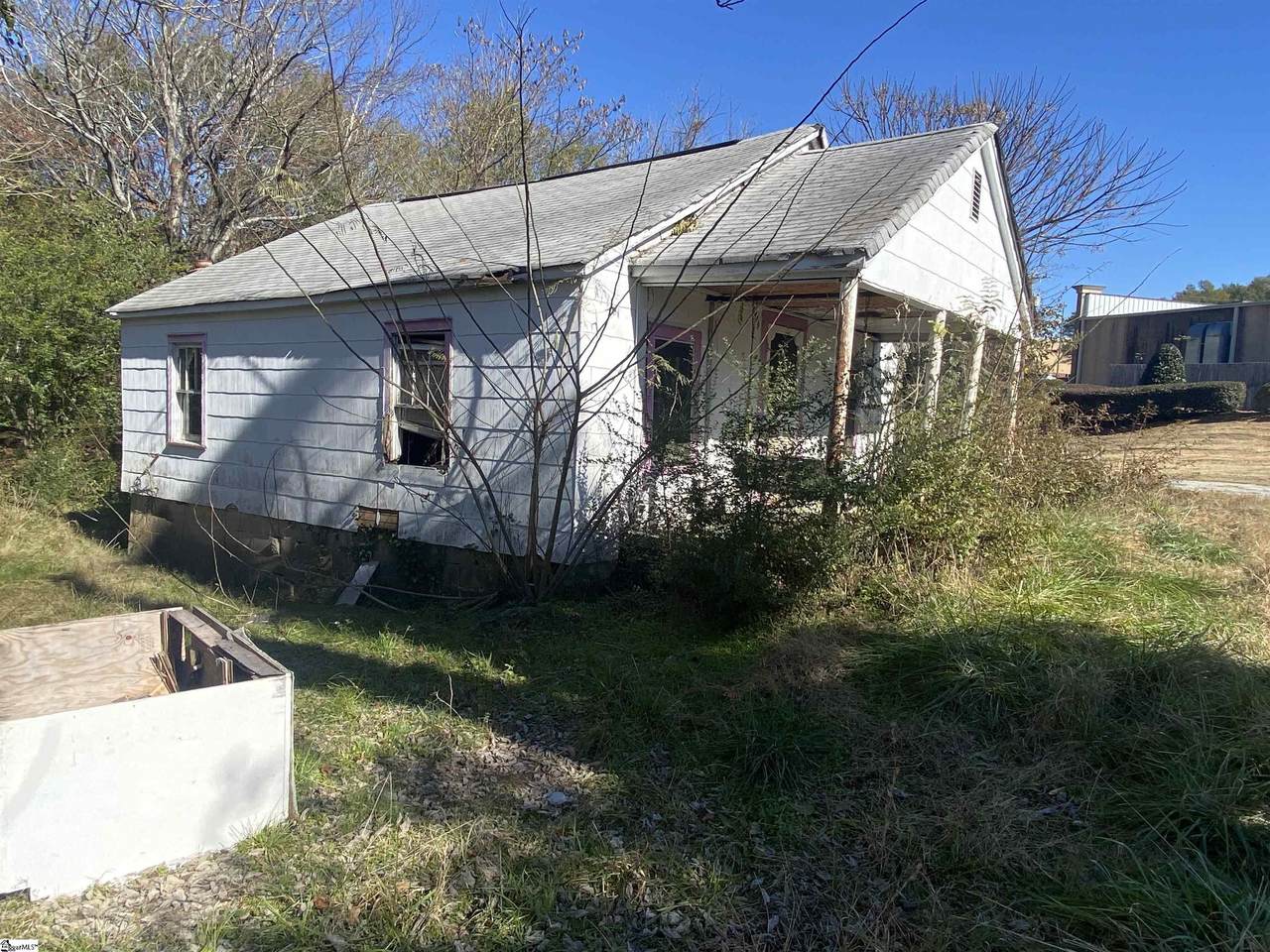 140 Robinson Street - Photo 1