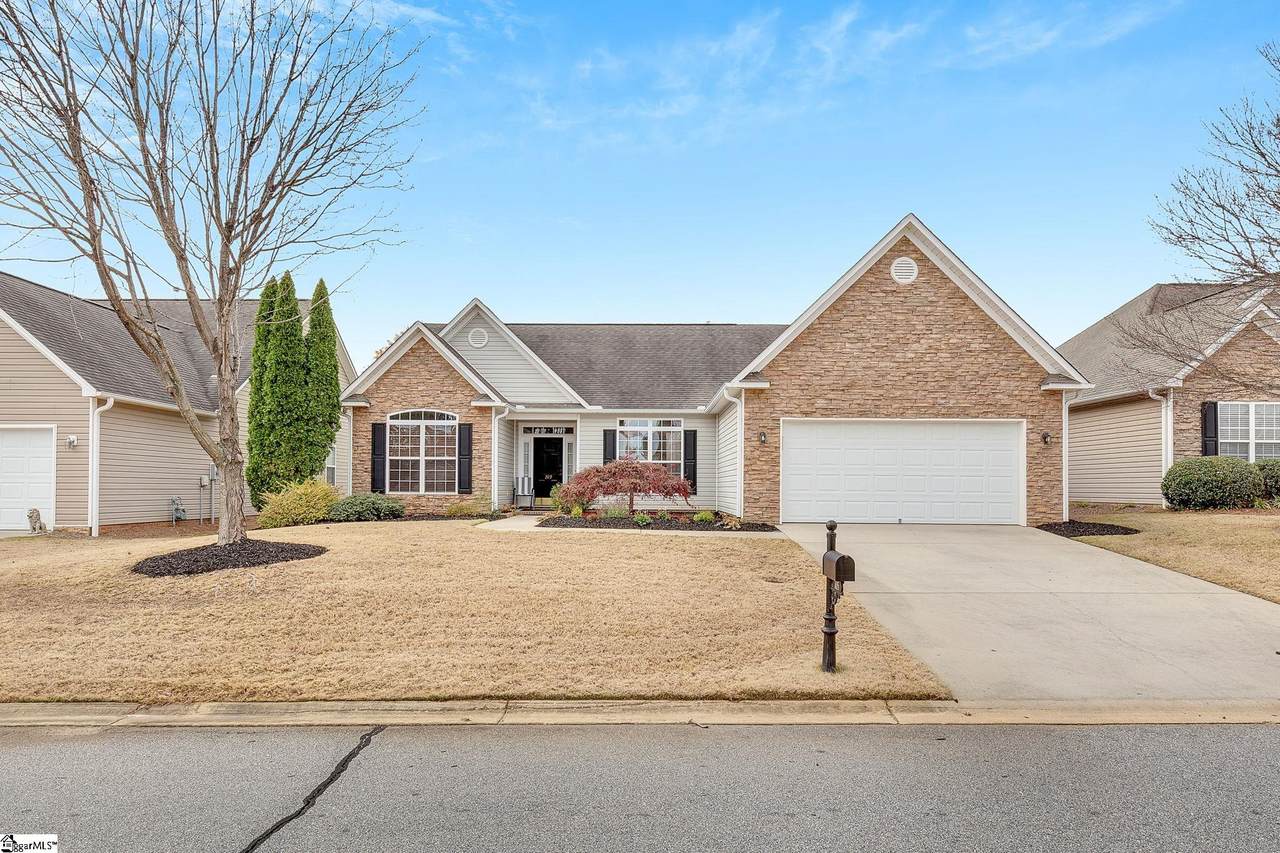 105 Wild Thorn Lane - Photo 1