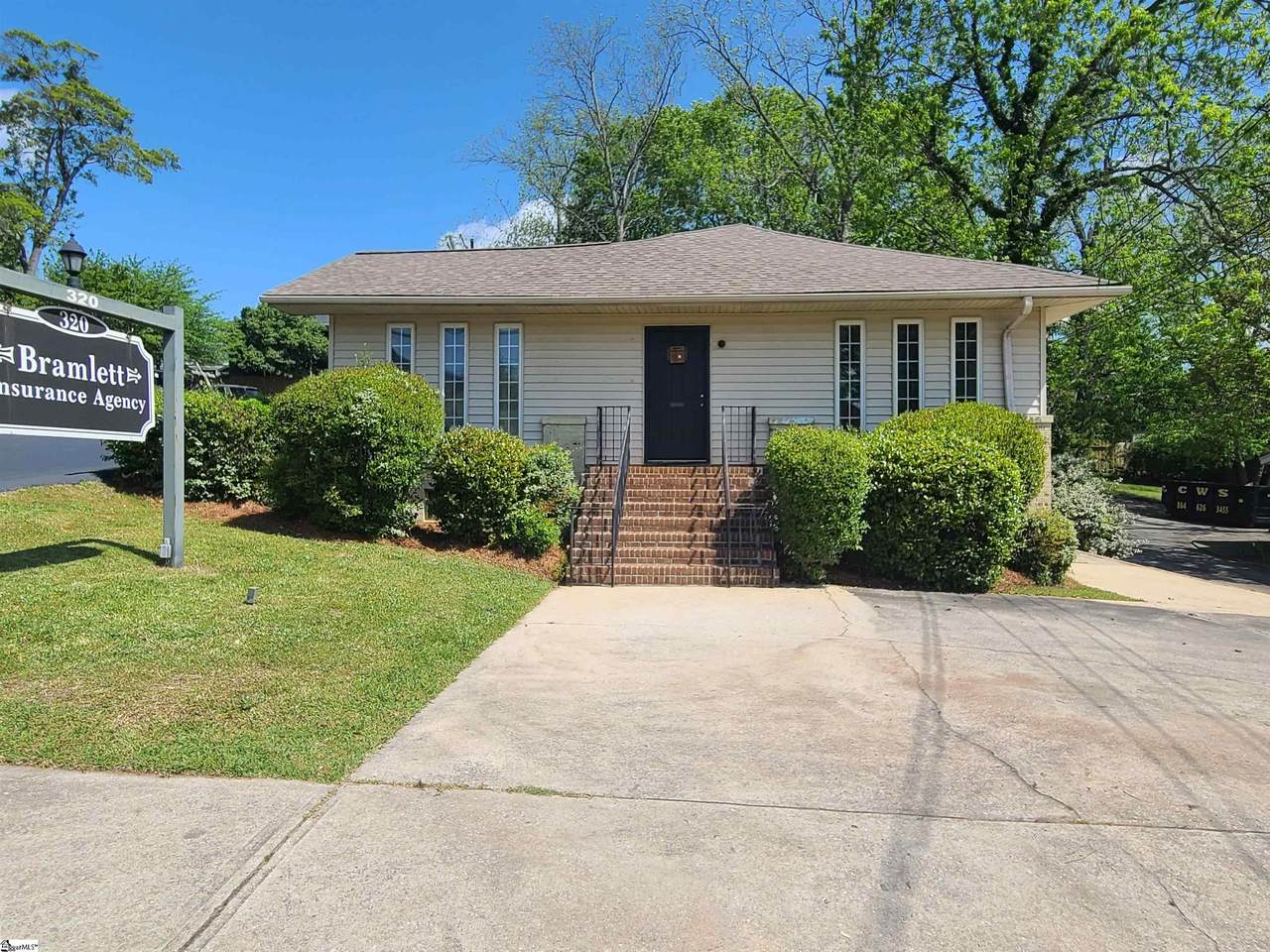 320 Stone Avenue - Photo 1
