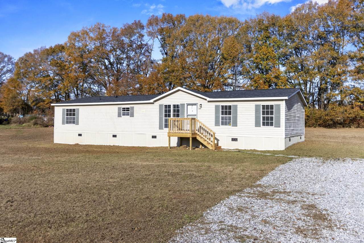 206 Jalan Drive - Photo 1
