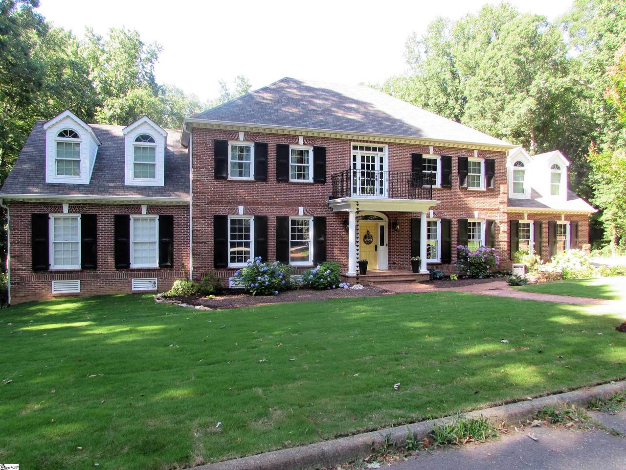 802 S Almond Drive - Photo 1