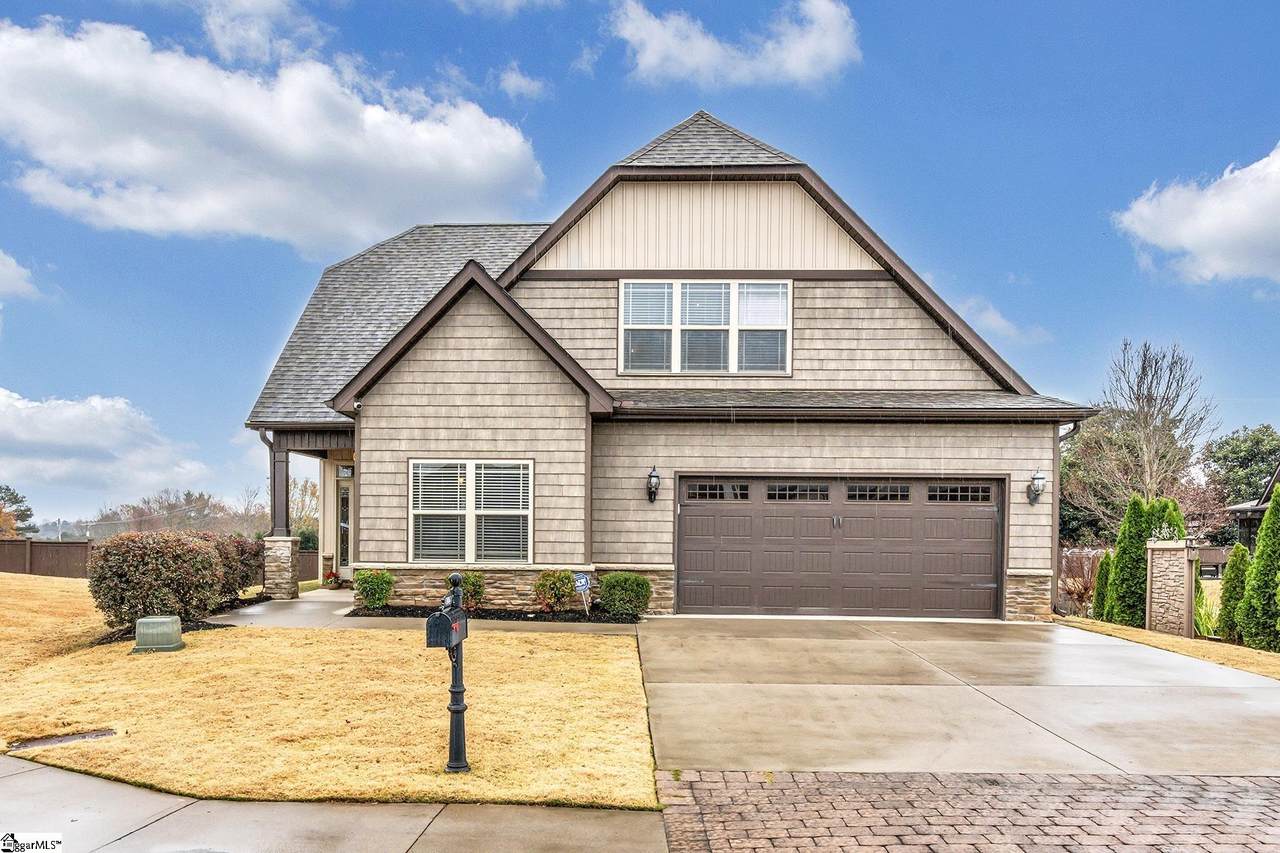 104 Redbay Court - Photo 1