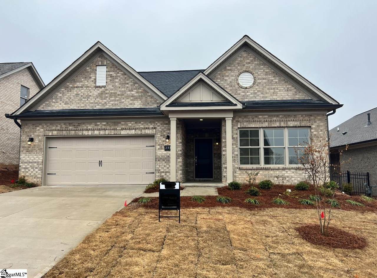 233 Courtyard Court - Photo 1