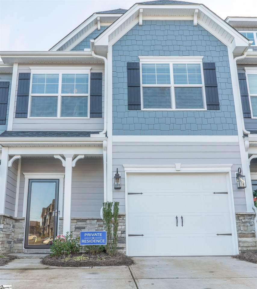 201 Hartland Place - Photo 1