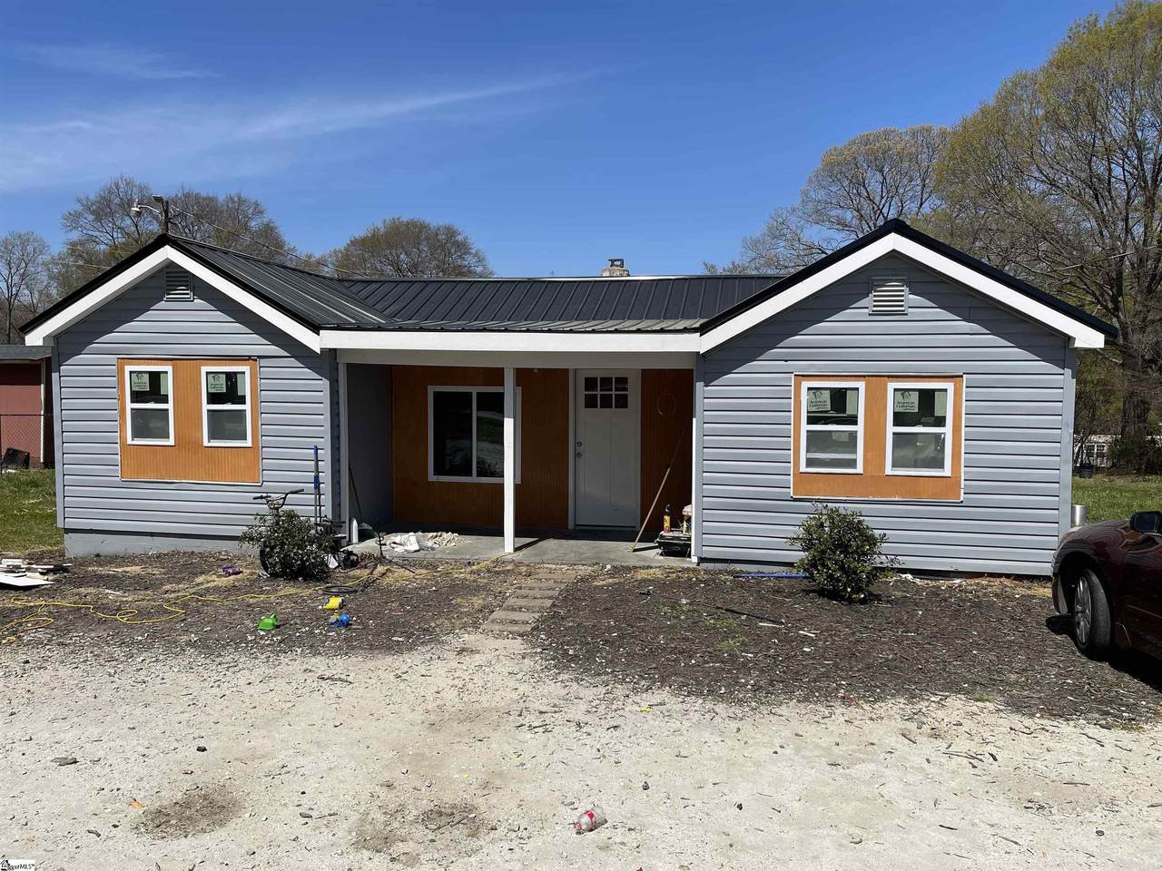 401 Standing Springs Road - Photo 1