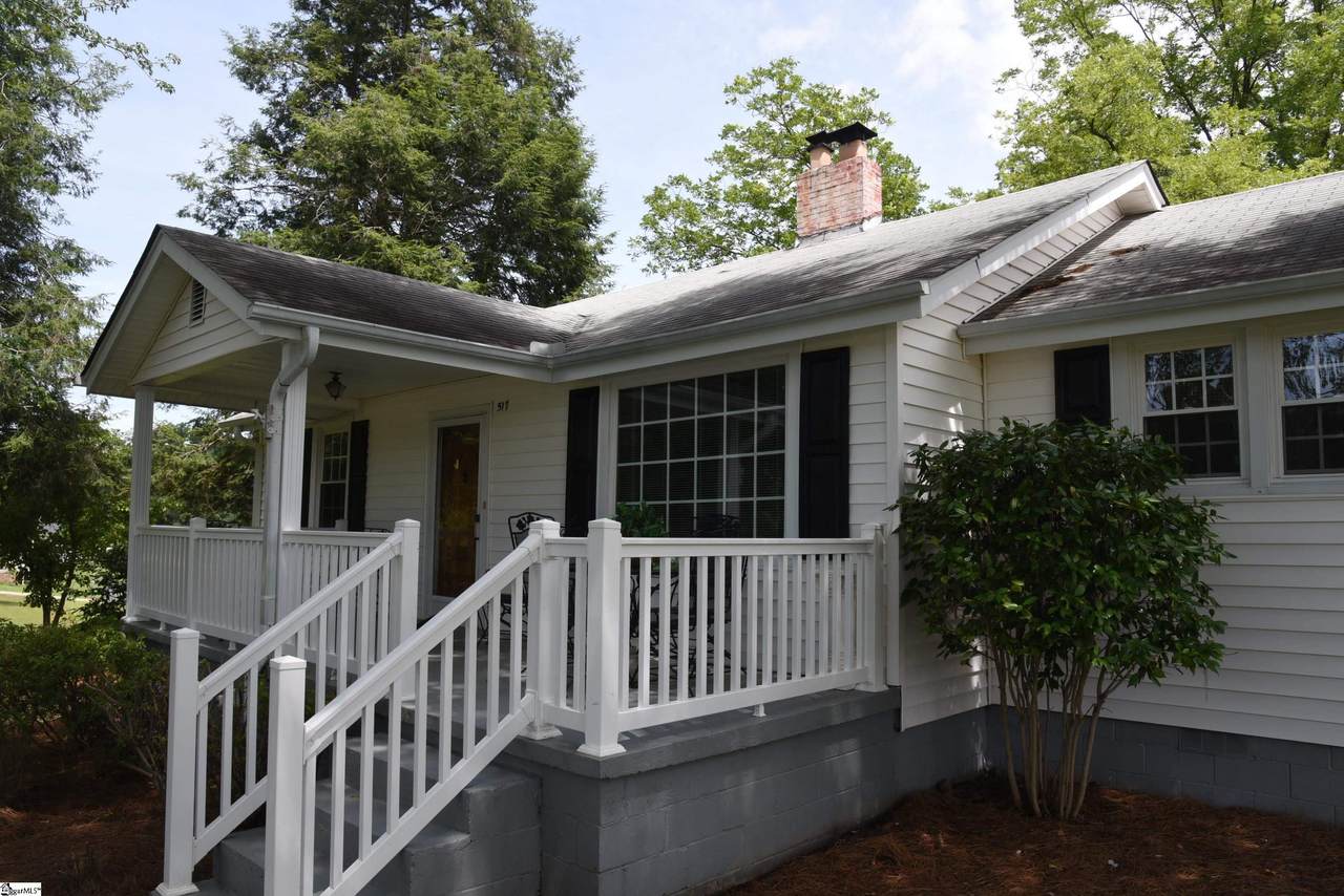 517 Wood Road - Photo 1