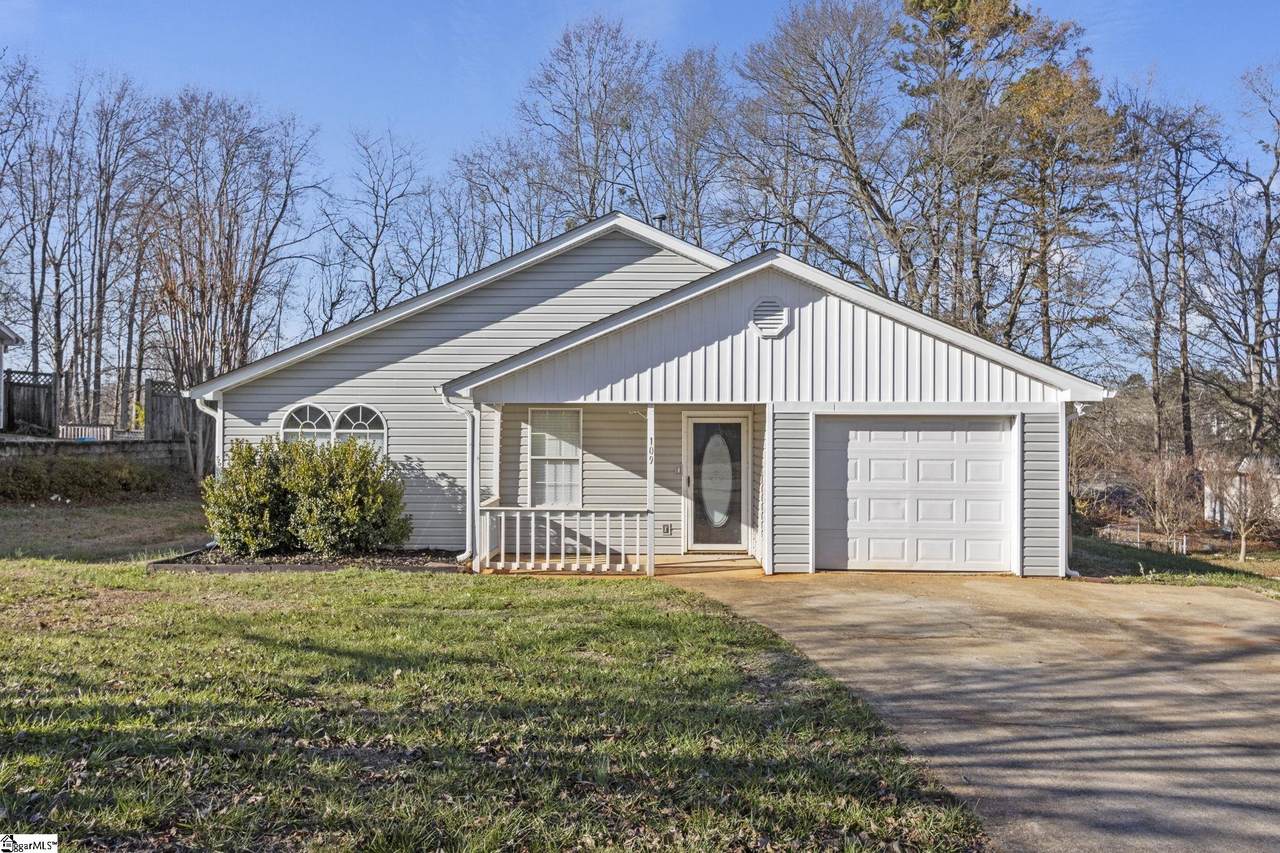 109 Spruce Avenue - Photo 1