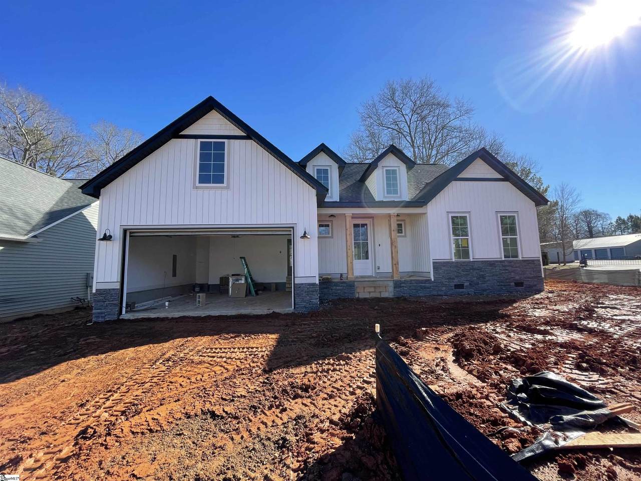 100 Riviera Circle - Photo 1