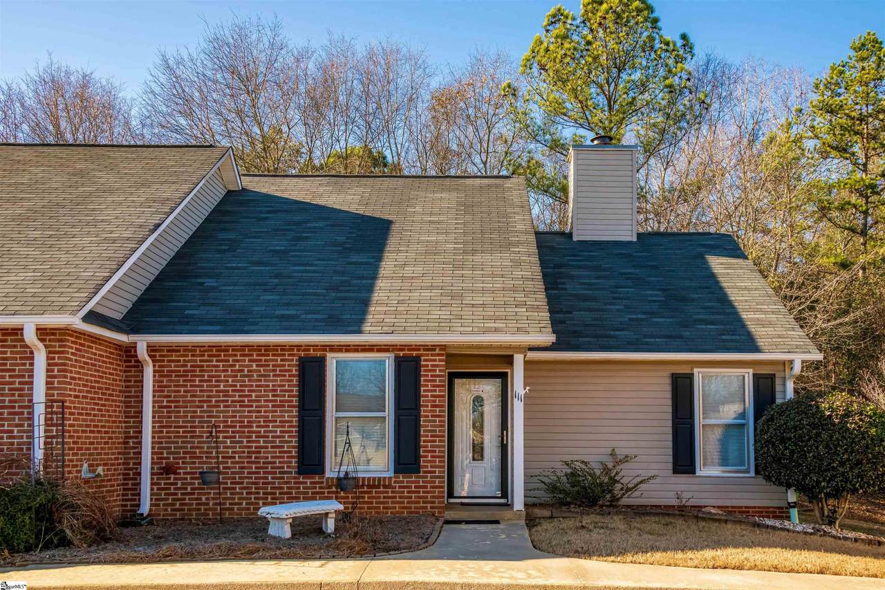 111 Daniel Court - Photo 1