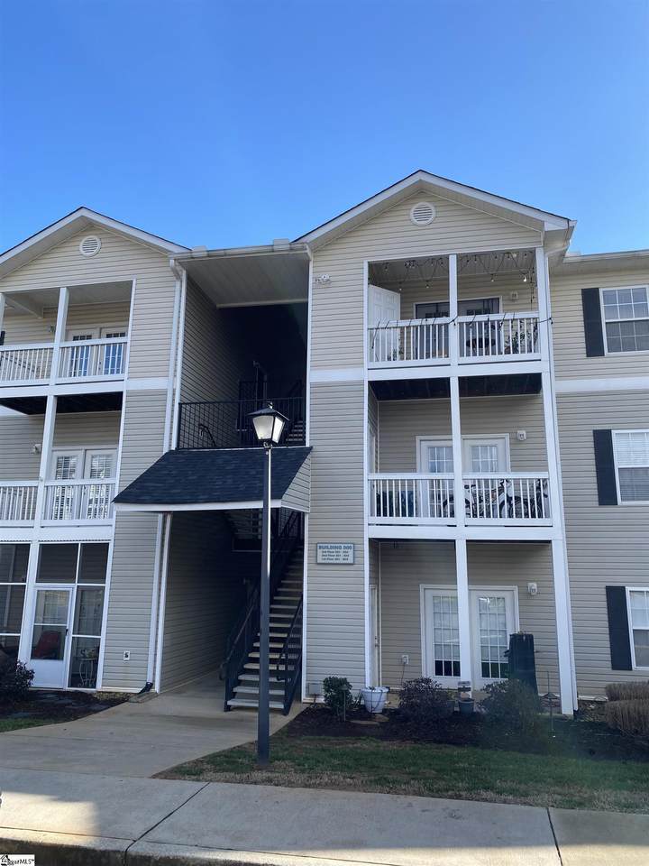 525 Mckenna Circle - Photo 1