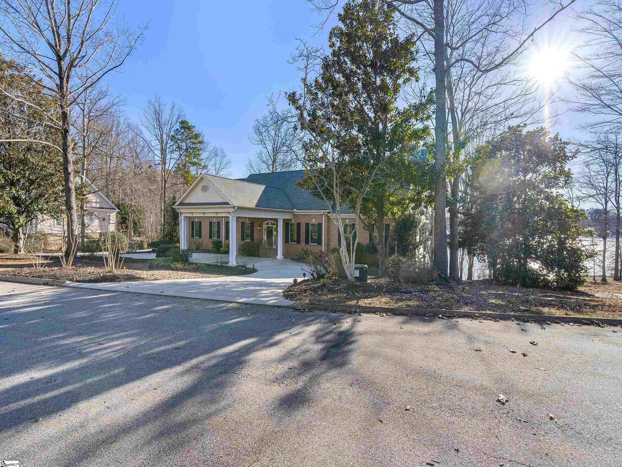 811 Marina Pointe Court - Photo 1