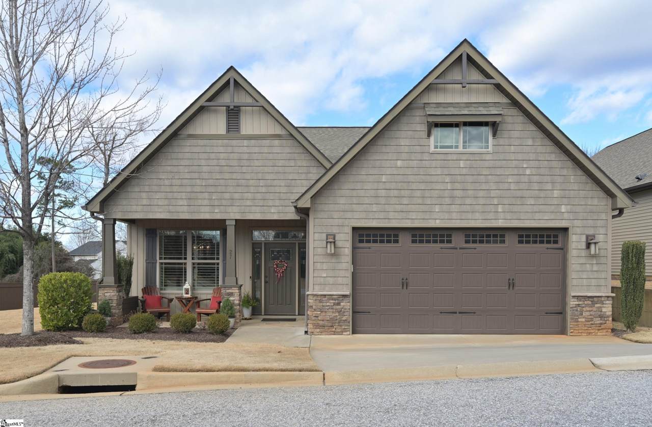 27 Bradstock Drive - Photo 1