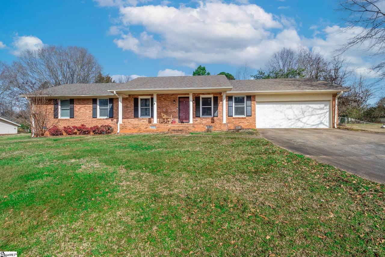 130 Forest Drive - Photo 1