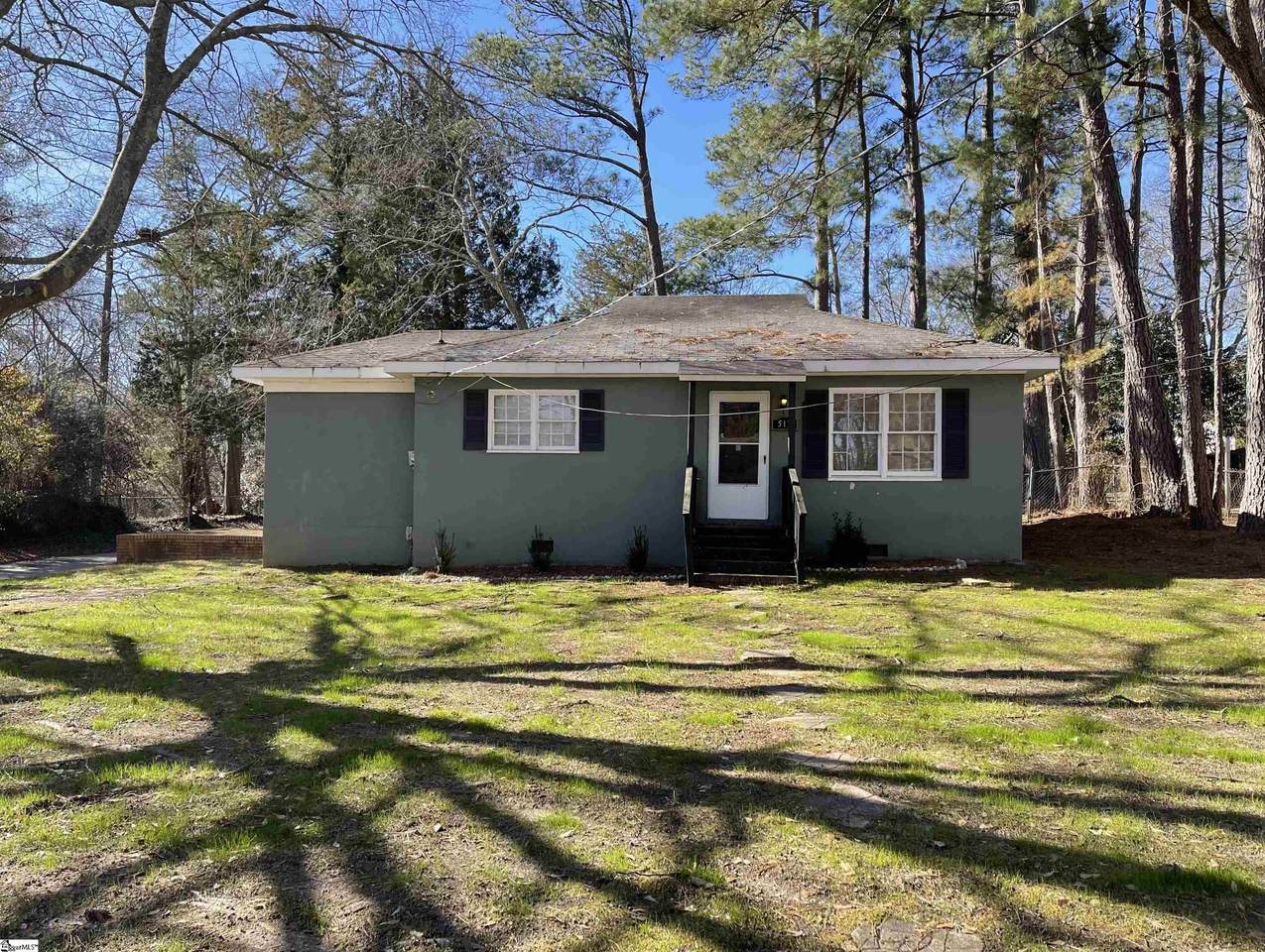 513 Wildwood Drive - Photo 1