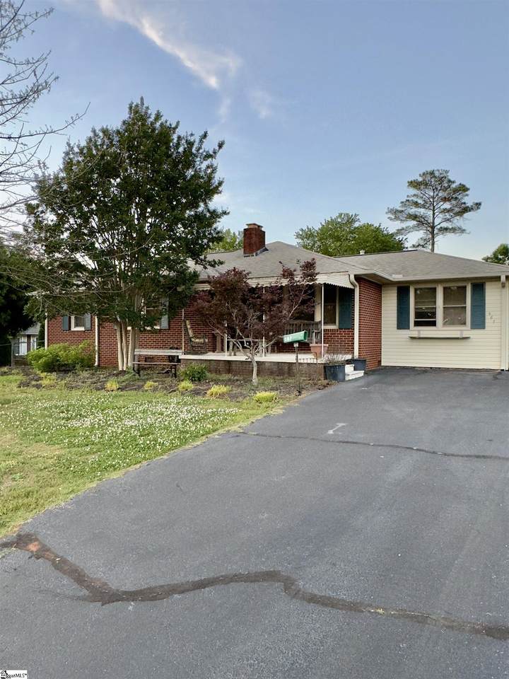 587 E Main Street - Photo 1