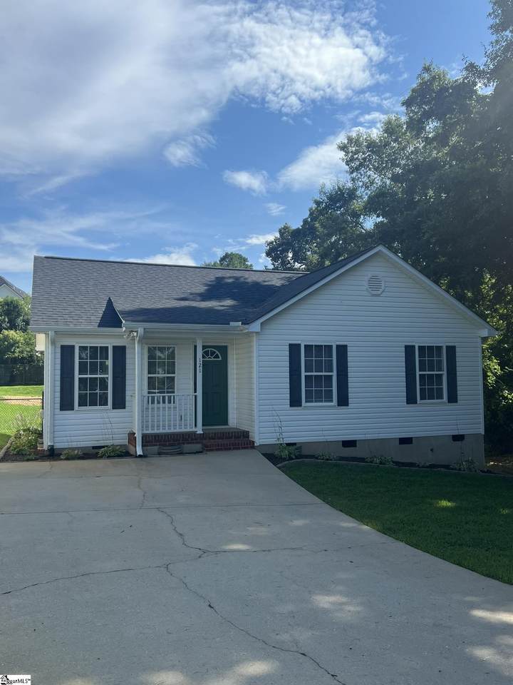 121 Mountain View Avenue - Photo 1