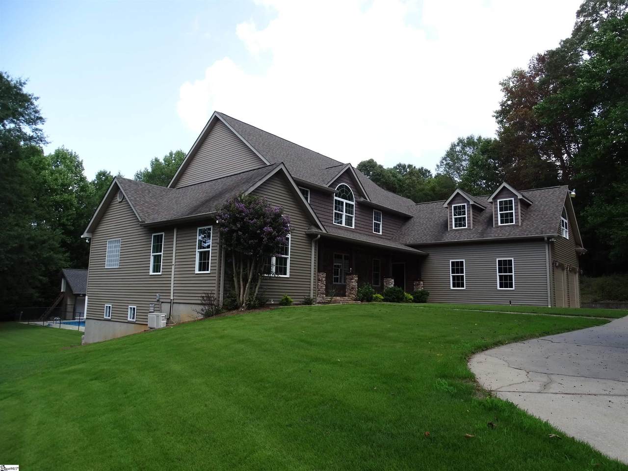 245 Langley Place - Photo 1