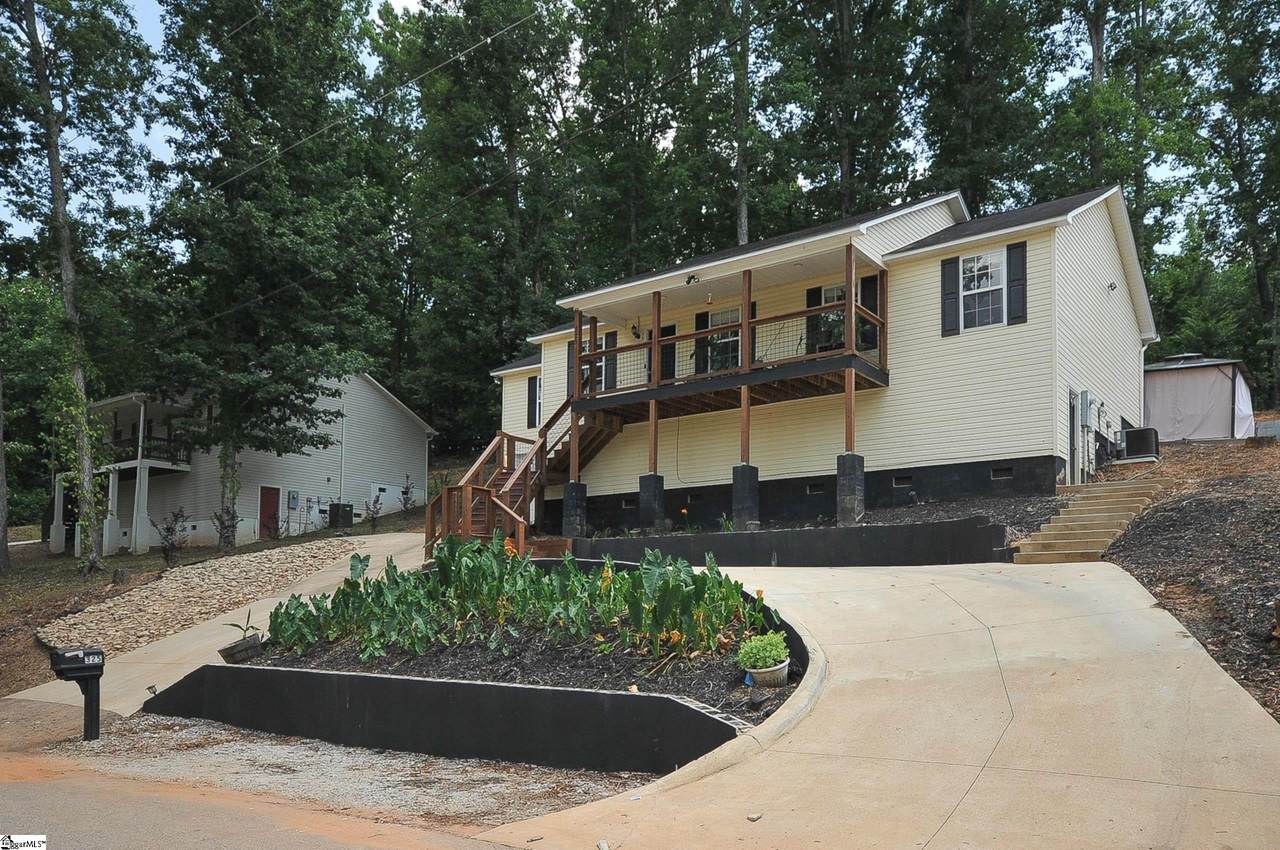 325 Caroline Street - Photo 1