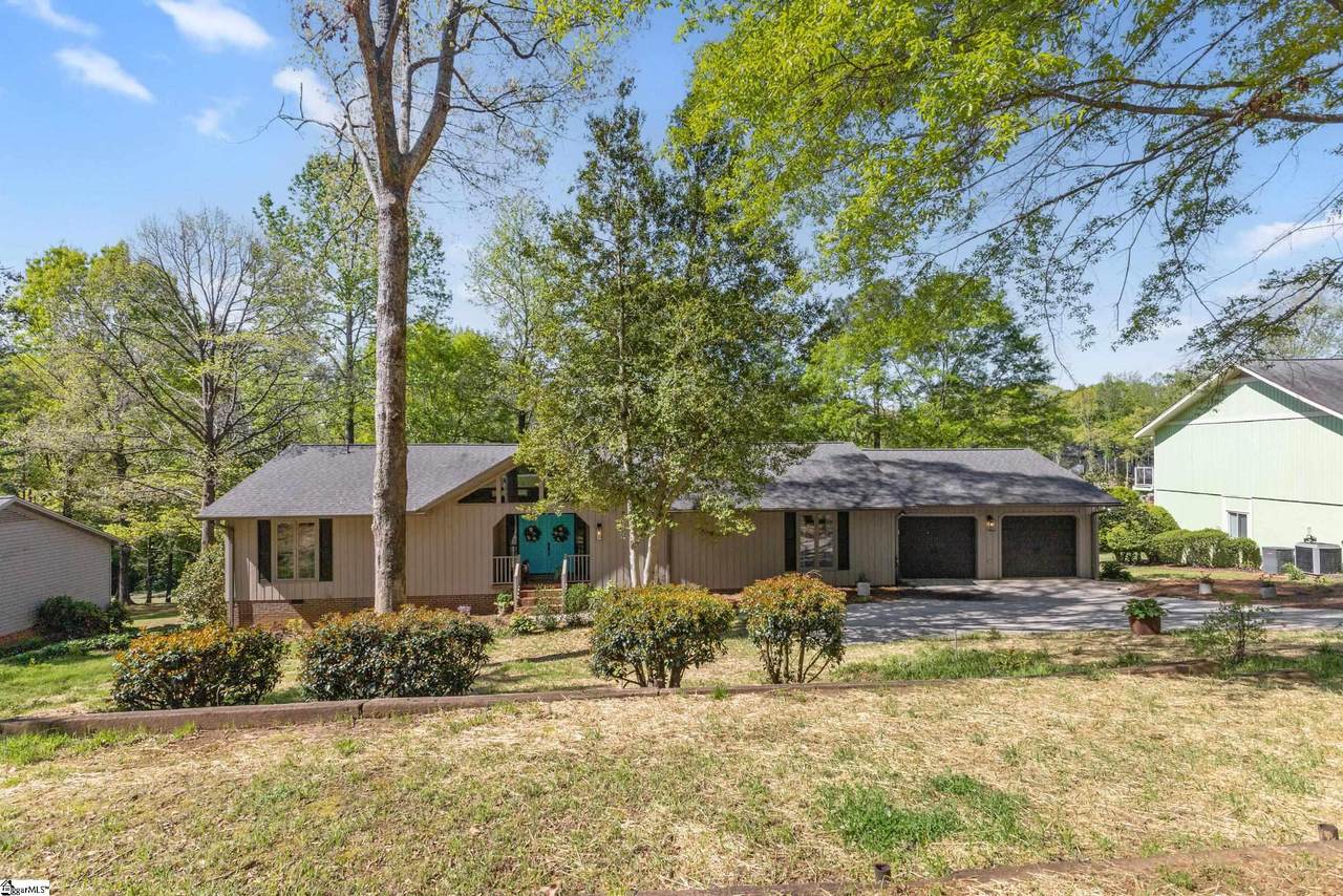 302 Sassafras Drive - Photo 1