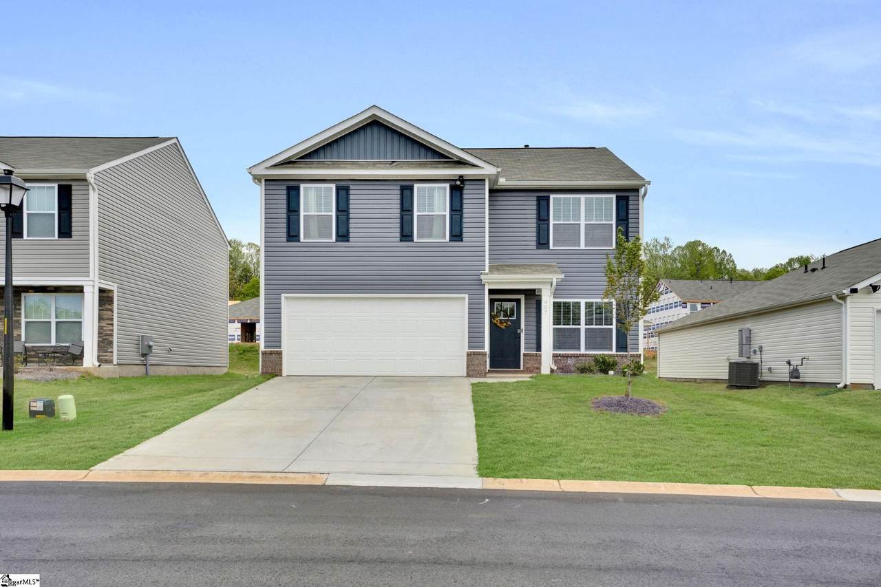 407 Palmerston Drive - Photo 1