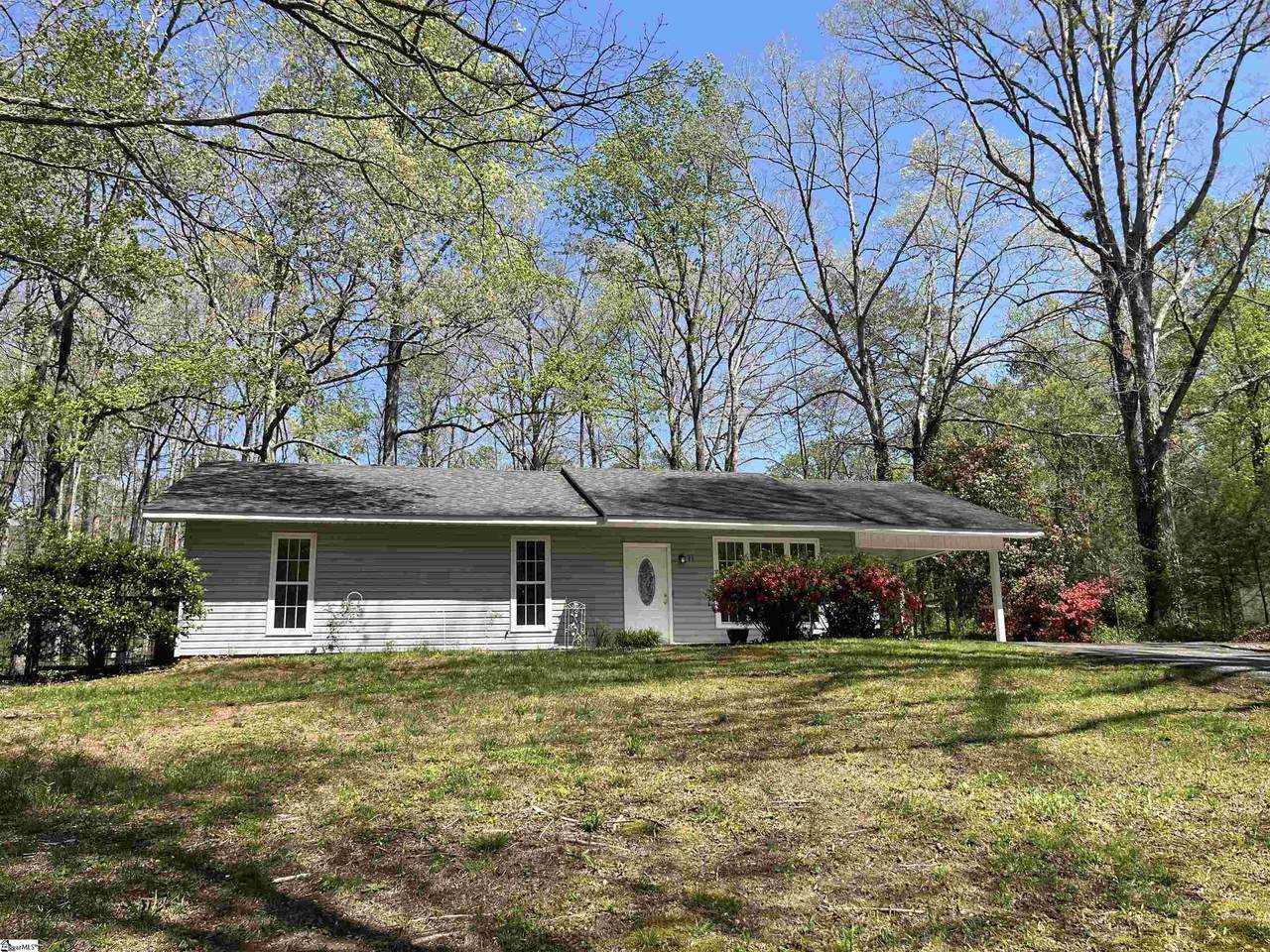 11 Virginia Avenue - Photo 1