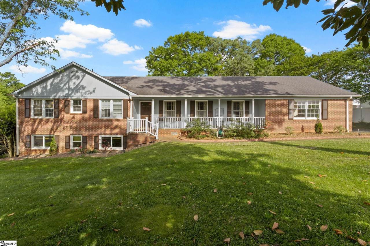 339 Fairlane Drive - Photo 1