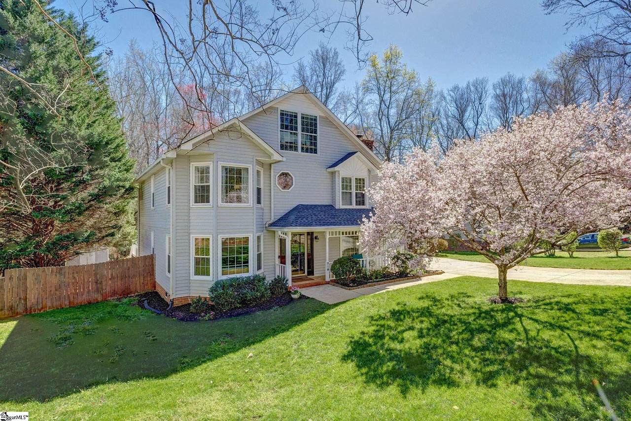 218 Gilderbrook Road - Photo 1