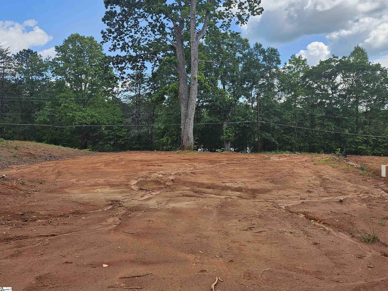 107 Hideaway Court - Photo 1
