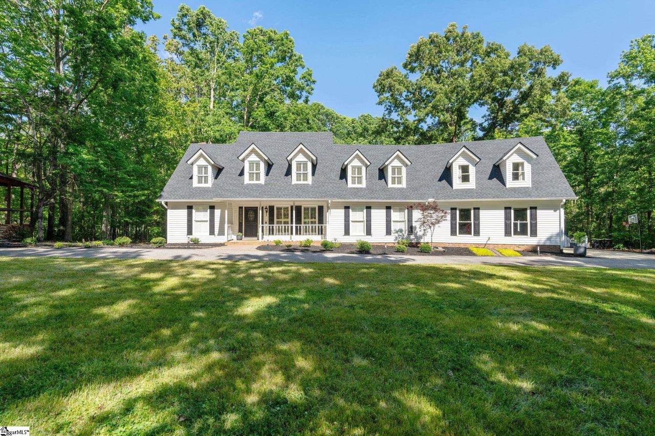 300 Shagbark Circle - Photo 1
