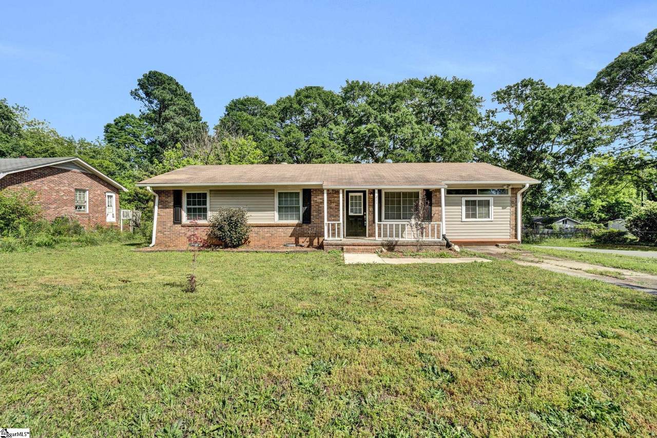 211 Skyline Road - Photo 1