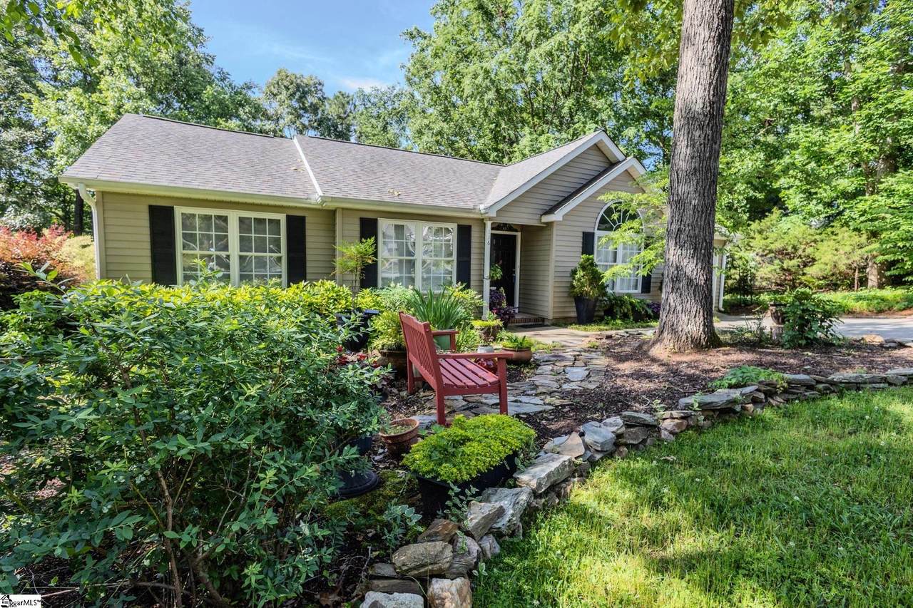 116 Oak Ridge Drive - Photo 1