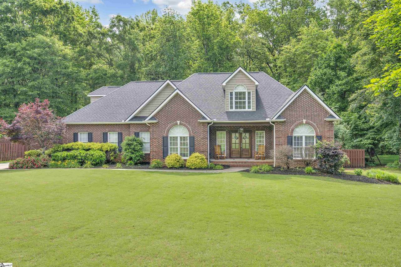 120 Red Maple Circle - Photo 1