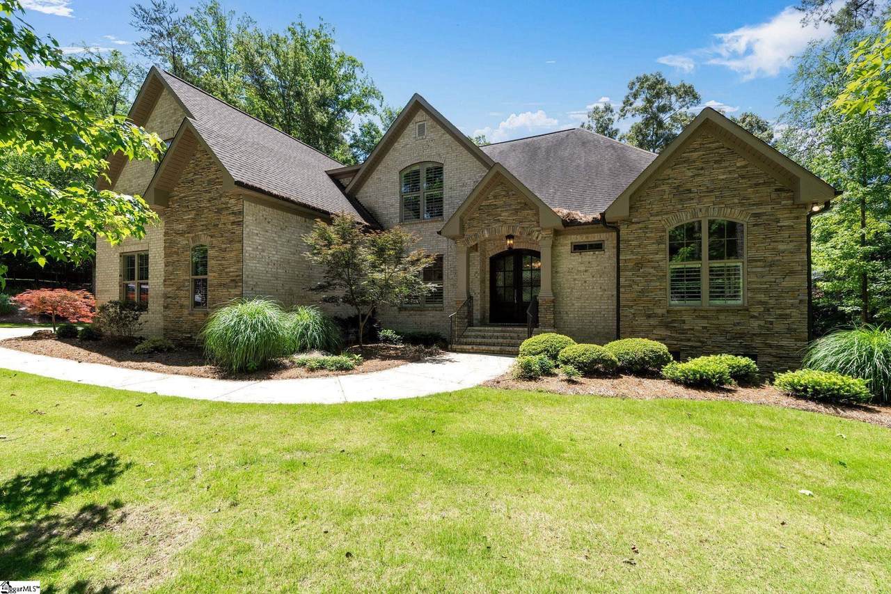 127 Turnberry Drive - Photo 1