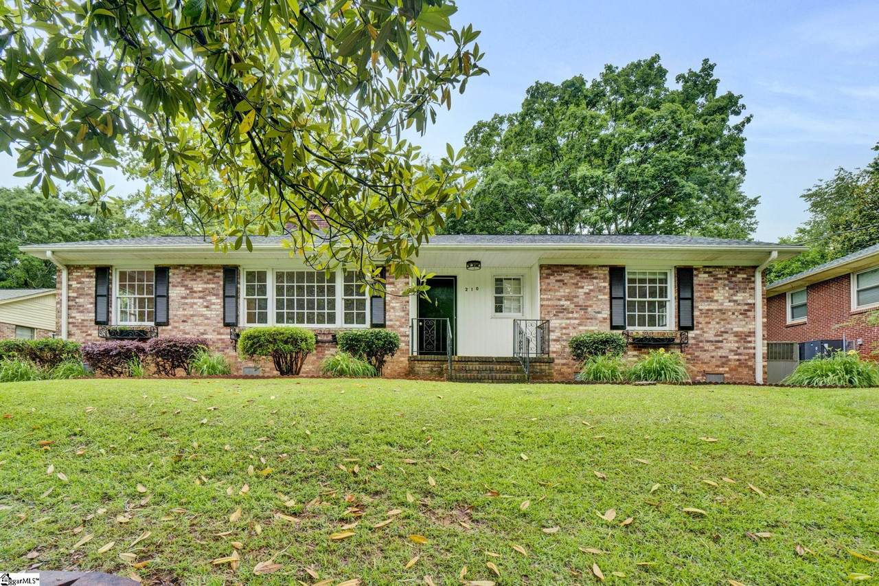 210 Fleetwood Drive - Photo 1