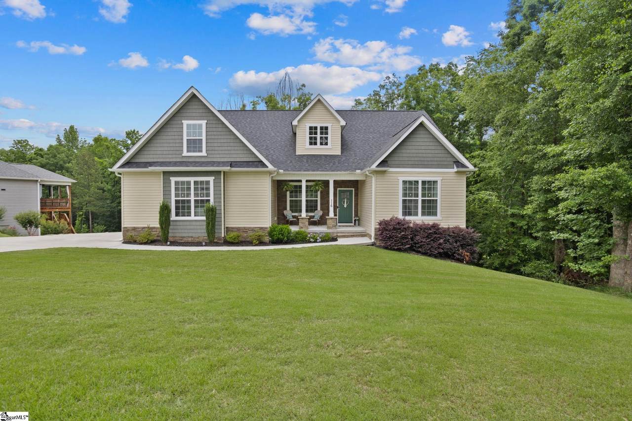 116 Woodstone Drive - Photo 1
