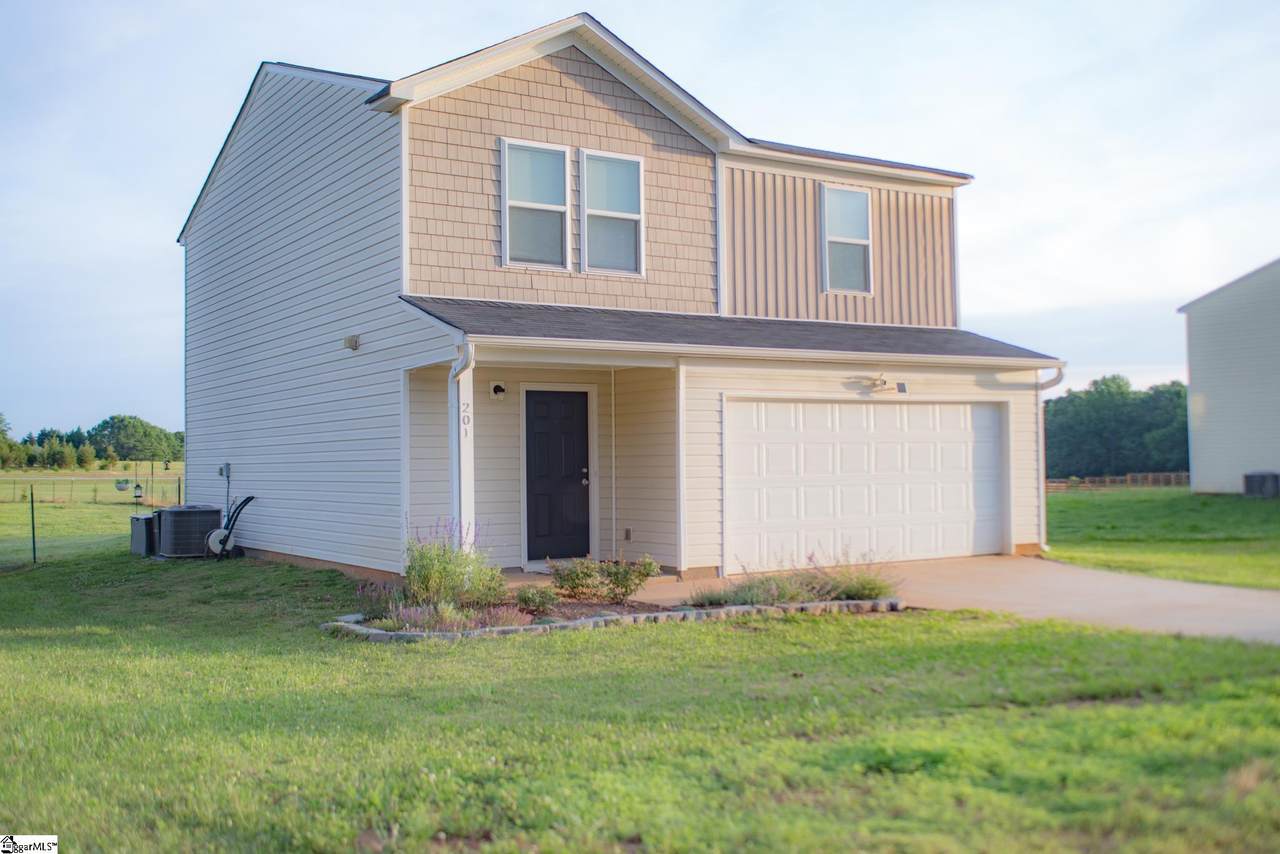 201 Old Burnett Road - Photo 1