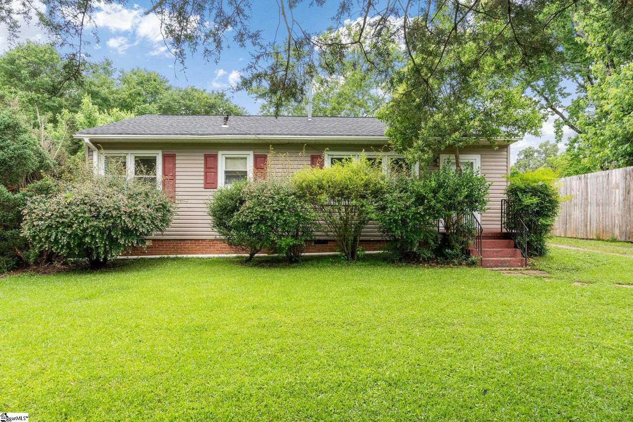 28 Mayflower Avenue - Photo 1